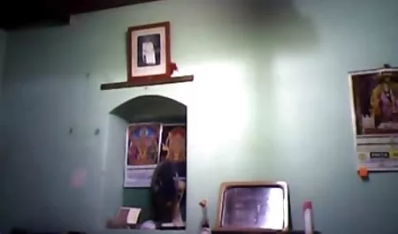 മകളെ loses her brother, അവളുടെ അച്ഛന്, അവളുടെ virginity