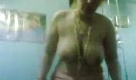 Fell in love with സെക്രട്ടറി Fucks with her boss in the ass, is delicious!