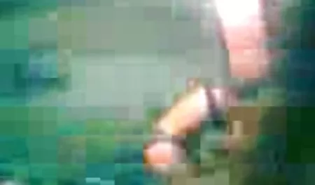 He Fucks the girlfriend during the Massage